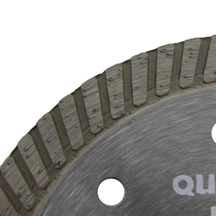 128900Weha5_WhiteLionQuartziteBladeEdge.jpg