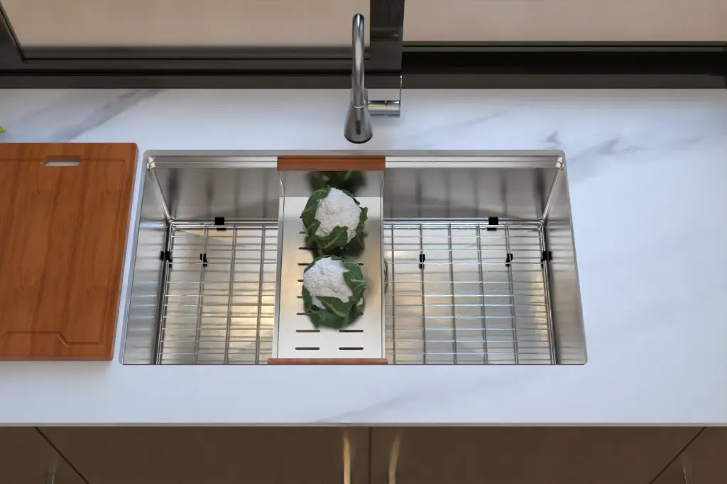 L1SR3319C-06-1 700x467.333.webp